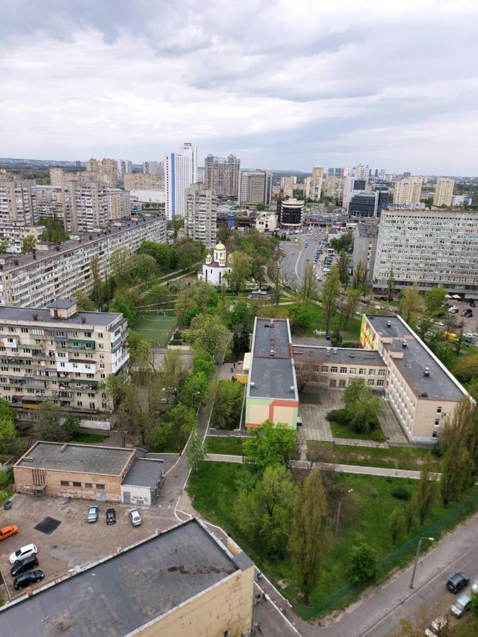 Студія З Неймовірним Краєвидом Біля М Лівобережна Ліфт Інтернет Працює Kiev Dış mekan fotoğraf
